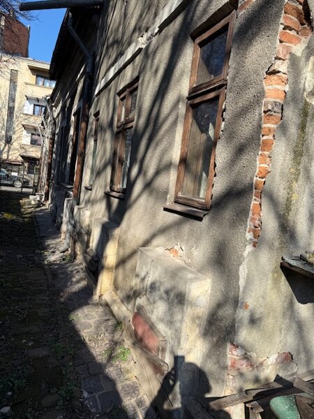 Armeneasca, str. Toamnei,